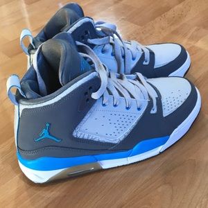 Jordan flight size 6Y(NEW!!) only worn once